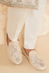 Buy_Anita Dongre_Ivory Thread Reham Hand Embroidered Mojris _at_Aza_Fashions