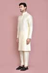 Aryavir Malhotra_Cream Raw Silk Solid Straight Kurta And Pyjama Set _at_Aza_Fashions