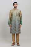 Arihant Rai Sinha_Green Kurta Slub Silk Embroidered Geometric Ombre Set _Online_at_Aza_Fashions