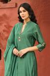 Buy_Weaver Story_Green Chanderi Silk Placement Embroidery Floral Mandarin Flower Kurta Pant Set _Online_at_Aza_Fashions