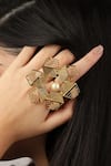 Buy_ITRANA_Gold Plated Bead Hexagon Carved Cutwork Ring 