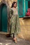 Buy_Label Niti Bothra_Green Silk Chanderi Print Floral V Neck Mughal Bloom Kurta With Pant _at_Aza_Fashions