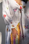 PRACHI KAMAT_White Cotton Linen Printed Portuguese Folk Motif Plunge V Kurta With Pant _at_Aza_Fashions