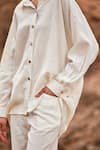 Buy_Kharakapas_Off White Linen Solid Collar Heer Shirt And Pant Co-ord Set _Online_at_Aza_Fashions