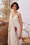 Kharakapas_Off White Cotton Mul Printed Floral V Neck Wisteria Dress  _at_Aza_Fashions