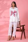 Buy_k-anshika_White Cotton Embroidered Resham Thread Collar Shirt And Pant Set _at_Aza_Fashions