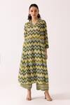 Buy_Label Shreya Sharma_Green Crepe Chevron V-neck Patterned Kurta With Pant _at_Aza_Fashions