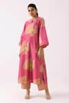 Buy_Label Shreya Sharma_Pink Chanderi Peacock Notched Pattern Kurta With Pant _Online_at_Aza_Fashions