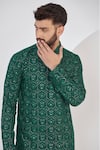 Kasbah_Green Georgette Embroidered Thread Chikankari Kurta Set _Online_at_Aza_Fashions