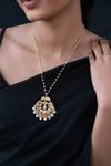 Buy_Do Taara_Gold Plated Pearls Kundan Studded Half Moon Necklace _at_Aza_Fashions