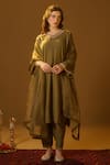 Buy_TULPALAV_Green Kurta And Salwar Linen Handwork Kashmiri Tilla V Neck Pheran Straight Set _at_Aza_Fashions