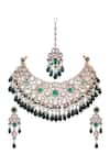 Buy_Auraa Trends_Green Beads, Diamonds Tear Drop Carved Choker Set _Online_at_Aza_Fashions