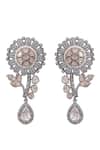 Auraa Trends_White Stones Floral Carved Pendant Necklace Set _at_Aza_Fashions