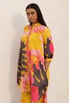 Buy_Silai Studio_Yellow Poplin Printed Tropical Collar Kurta And Pant Set  _Online_at_Aza_Fashions