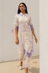 Silai Studio_Off White Silk Voile Printed Floral Collar Kurta  _at_Aza_Fashions