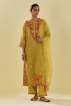 Buy_KORA_Yellow Dupatta Silk Chevron Applique Embellished Kurta Pant Set  _at_Aza_Fashions