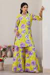 Buy_Chrkha_Green Chanderi Silk Printed Floral V Neck Embroidered Kurta Flared Pant Set_Online_at_Aza_Fashions