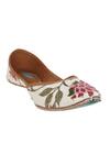 Buy_Imlee Jaipur_Off White Embroidered Chinese Hibiscus Print Juttis _Online_at_Aza_Fashions