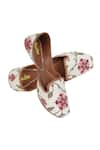 Buy_Imlee Jaipur_Off White Embroidered Desert Rose Print Moccasin Jutti _at_Aza_Fashions