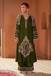 Buy_Sonia Khatri_Green Dola Silk Embroidery Resham Stand Collar Surmai Kurta With Palazzo _Online_at_Aza_Fashions