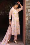 Sonia Khatri_Peach Kurta And Dupatta Organza Embroidery Floral Collared Zari Work Pant Set _at_Aza_Fashions