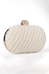 House of Webhin_White Pearls Opulence Oval Embellished Clutch With Detachable Sling Chain _Online_at_Aza_Fashions