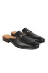 Buy_Ivrah_Black Robert Argentine Cow Crust Leather Mules_at_Aza_Fashions