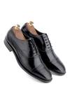 Shop_IVRAH_Black Tissot Brogue Pattern Shoes _at_Aza_Fashions