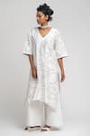 Buy_ATBW_White Chanderi Embroidered Thread V-neck Kurta With Palazzo _at_Aza_Fashions