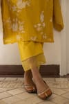 Buy_Vaayu_Yellow Muslin Embroidery Round Neck Bloom Kurta Pant Set 