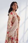 Buy_Roze_Beige Pure Cotton Print Floral V Neck Farida Kurta Pant Set _Online