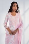 Buy_Roze_Pink Kurta And Pant Pure Cotton Printed Floral Leaf Neck Nyla Pattern Set _Online_at_Aza_Fashions