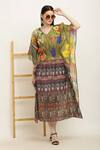 Buy_Aham-Vayam_Green Modal Silk Printed Floral V Geometric Batwing Sleeve Kaftan _at_Aza_Fashions