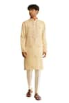 Buy_Shreyansh Designs_White Chanderi Silk Embroidered Zari Ojas Geometric Kurta With Pant _Online_at_Aza_Fashions