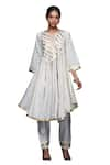 Gulabo by Abu Sandeep_Off White Jamdani Embroidered Gota Notched Flared Kurta  _at_Aza_Fashions