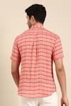 Shop_Mayank Modi - Men_Red Muslin Printed Geometric Band Shirt _at_Aza_Fashions