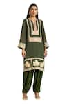 Buy_Wazir C_Green Georgette Embroidered Thread Notched Paisley Tilla Kurta Pant Set _Online_at_Aza_Fashions