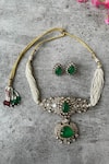 Buy_Studio6 Jewels_Green Kundan Stones Embellished Pendant Choker Necklace Set_at_Aza_Fashions