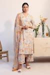 Buy_Baise Gaba_Off White Dupatta Chiffon Printed Floral V-neck Freesia Kurta Pant Set _at_Aza_Fashions