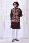 Taroob_Black Fine Wool Embroidery Kalamkari Majestic Darbar Bundi And Kurta Set  _Online