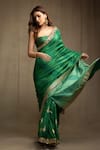 Buy_Masaba_Green Raw Silk Embroidered Fish Motif Saree With Unstitched Blouse 