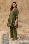 Buy_Nirjara_Green Chanderi Cotton Hand Block Printed Flower V Nara Kurta And Pant Set _at_Aza_Fashions