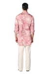 S&N by Shantnu Nikhil_Pink Giza Cotton Printed Abstract Kurta _at_Aza_Fashions