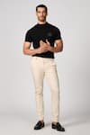 Buy_S&N by Shantnu Nikhil_Off White Cotton Twill Plain Straight Fit Trouser _at_Aza_Fashions