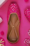Buy_Cilwana Studio_Pink Embroidered Mirror Juttis _at_Aza_Fashions
