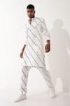 Buy_Son of A Noble Snob_White Linen Printed Striped Myles Bias Bundi And Kurta Set  _at_Aza_Fashions