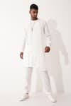 Buy_Son of A Noble Snob_White Linen Solid Niero Asymmetric Kurta With Pant _at_Aza_Fashions