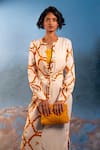 Buy_Amrood_Yellow Malai Satin Floral Jaal Round Pattern Slit Dress 