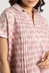 Buy_KAVERI_Pink 100% Linen Hand Screen Lady Q Square Pattern Top And Shorts Set  