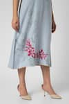 Buy_KAVERI_Blue 100% Linen Shaded Flower Tropical Leaf Screen Printed Dress  